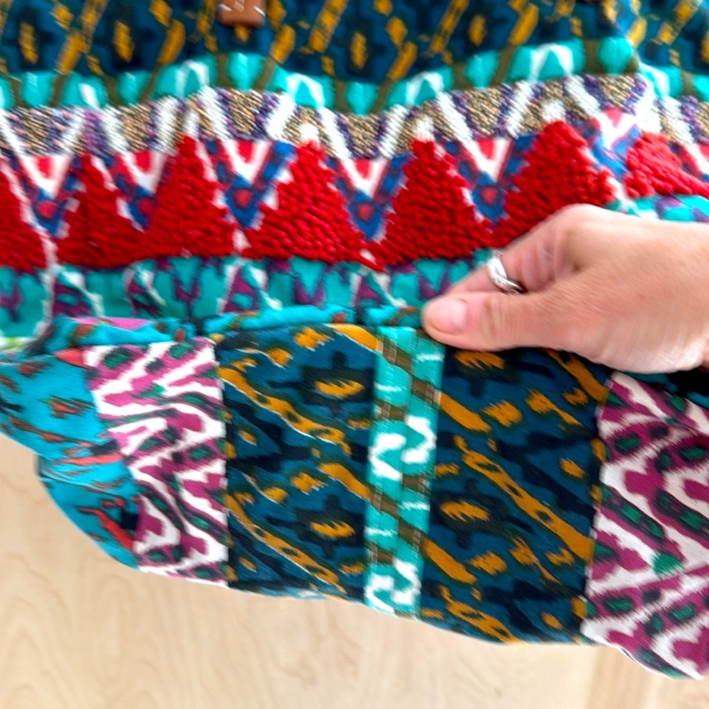Anthropologie Jasper and Jeera Embroidered Tote Bag. - Picture 4 of 12
